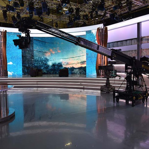 Tecnopoint Productions Alle falde del Kilimangiaro magazine