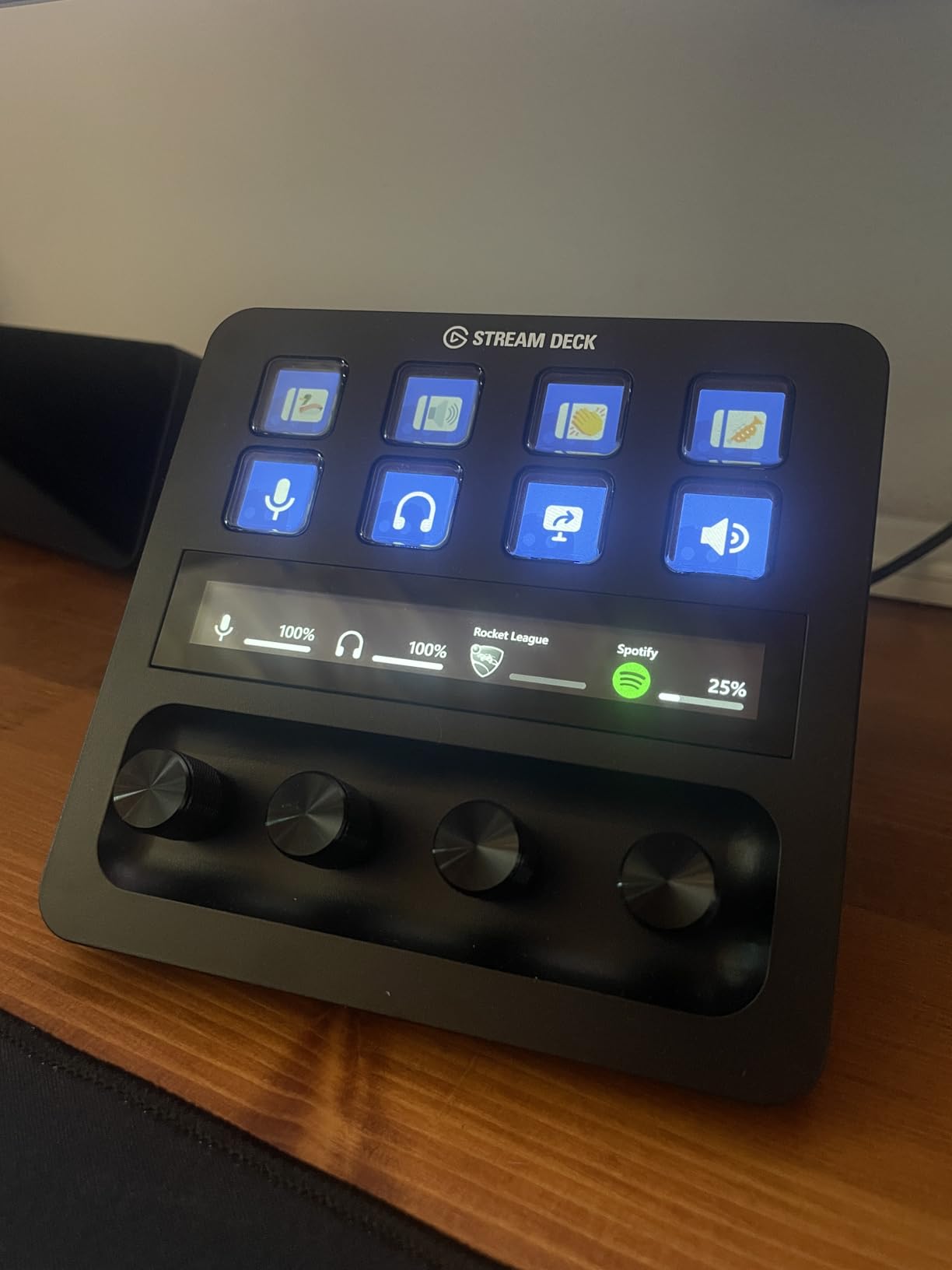 Elgato Stream Deck + console noir boutons rotatifs tactile