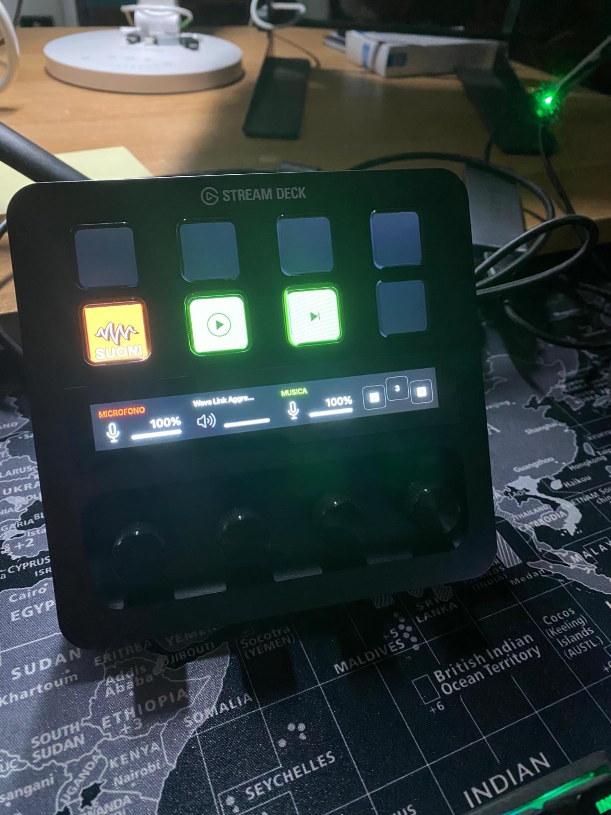 Elgato Stream Deck + console noir boutons rotatifs tactile