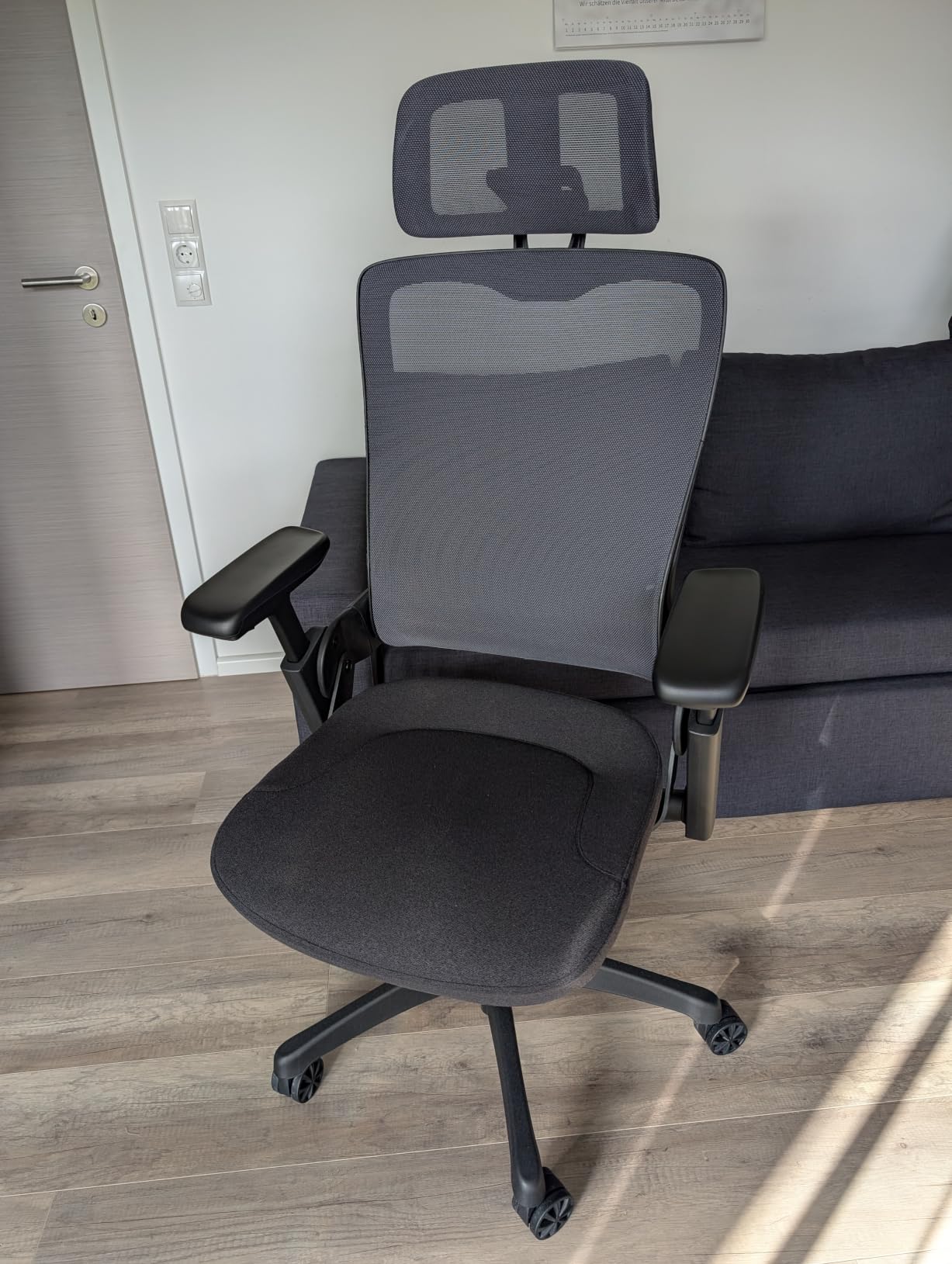 Elgato Embrace fauteuil studio ergonomique noir maille