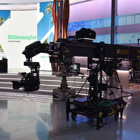 Tecnopoint Productions Alle falde del Kilimangiaro magazine