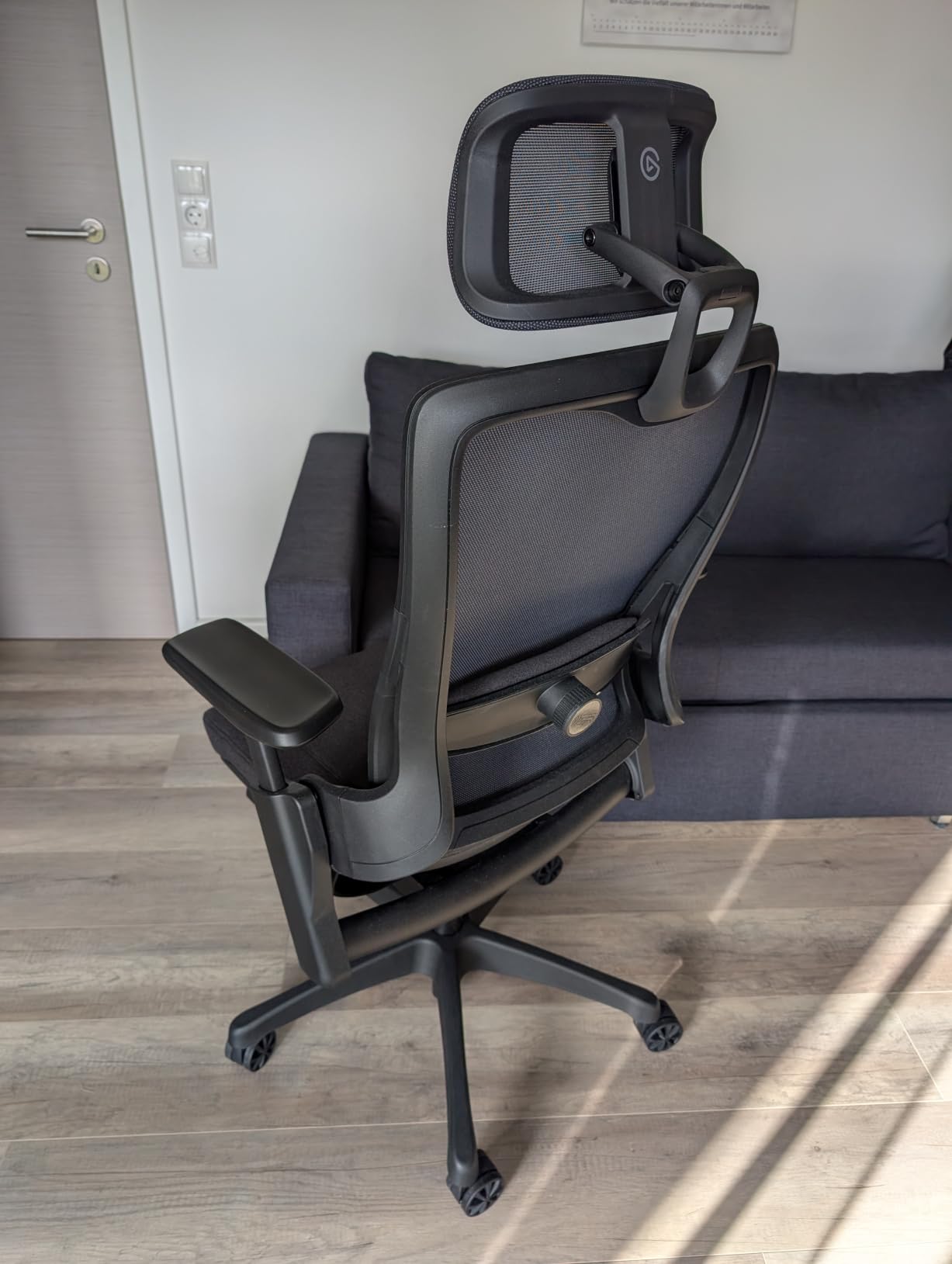 Elgato Embrace fauteuil studio ergonomique noir maille